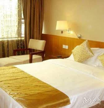 Wu Liang Ye Grand Hotel Chengdú Exterior foto